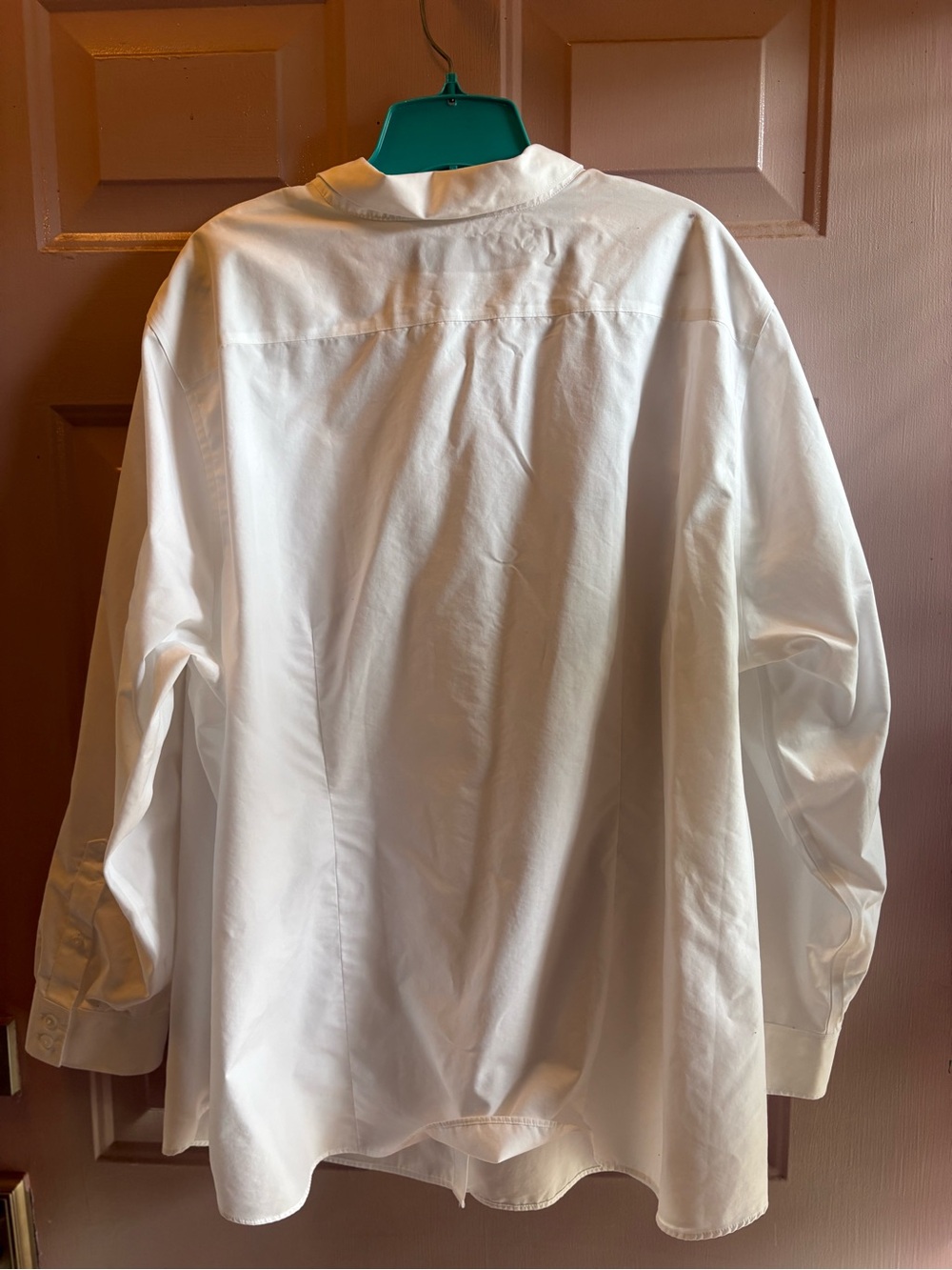 Lands' End Women’s White Button-Front Dress Shirt - Picture 6 of 7